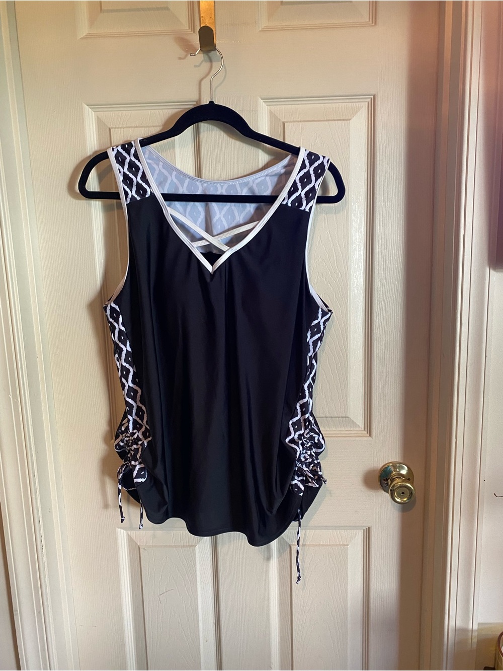 Black & White Strappy V-Neck Women’s Swim Tank Top